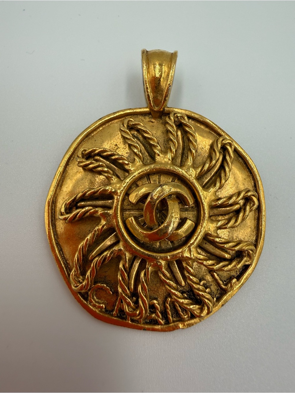 CHANEL Gold-Tone Sunburst CC Medallion Necklace Pendant - Picture 4 of 6